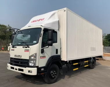 123oto THAY KÍNH XE Ô TÔ tải Isuzu 6.5 tấn tận nơi
